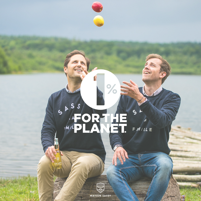 Maison Sassy founders behind for the planet logo